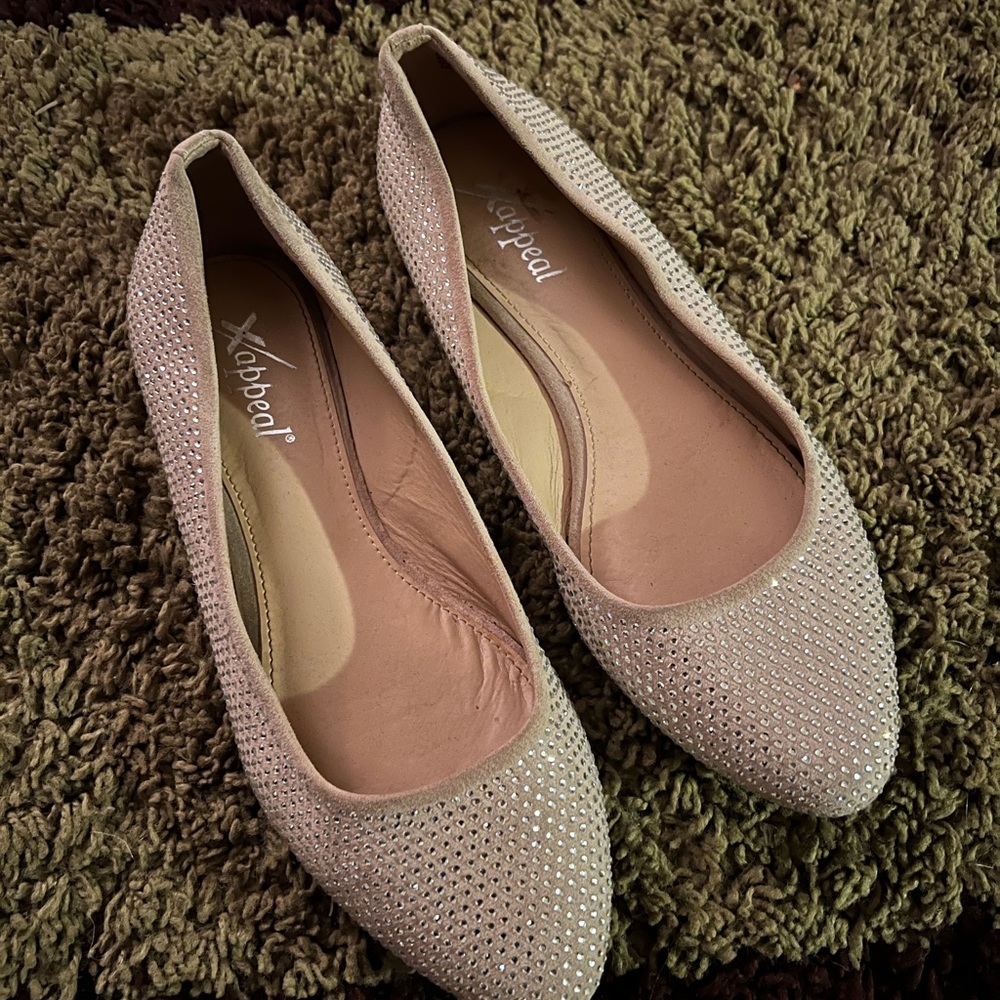 Women’s gold ballet shoes